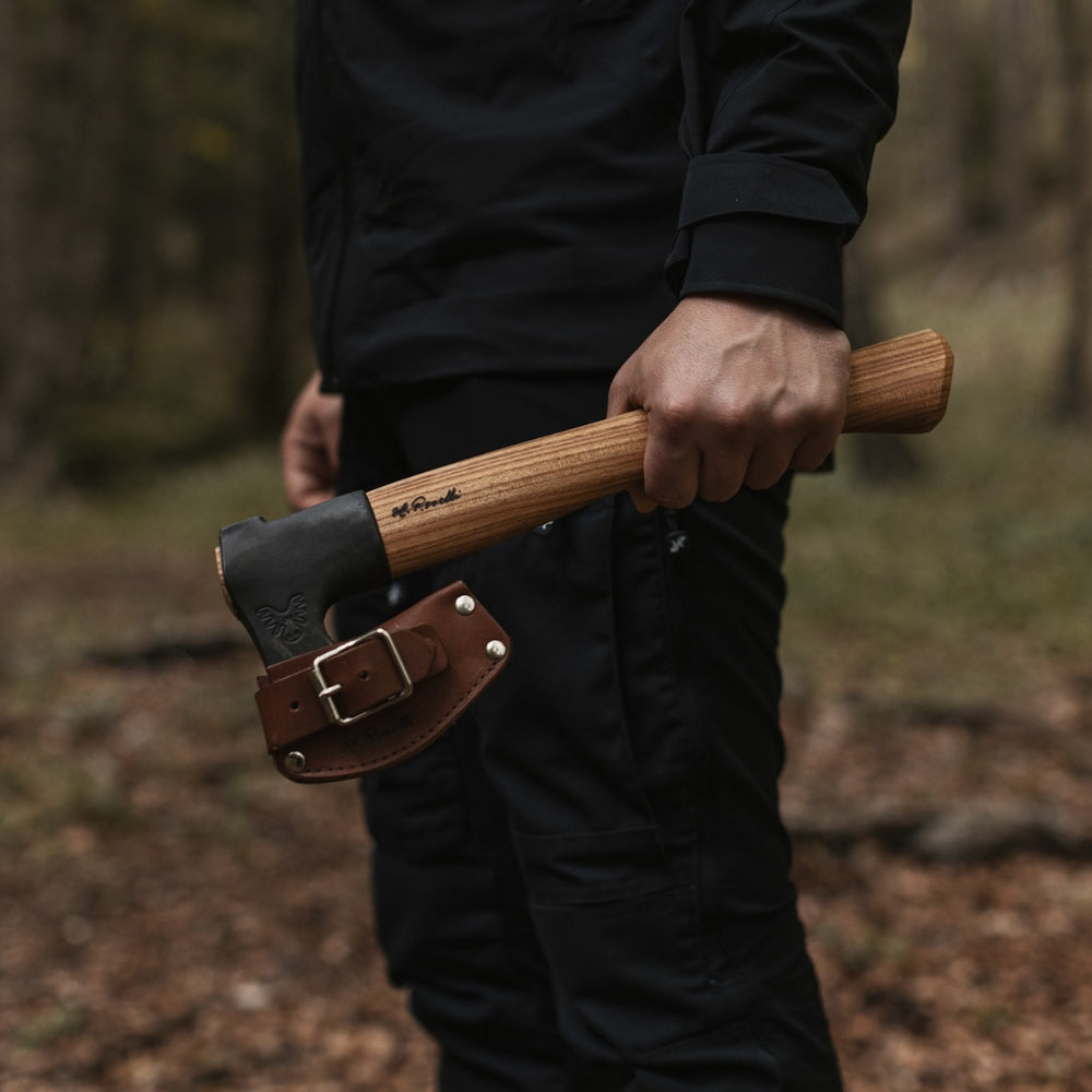 Axt mit kurzem Griff, Rote Ulme